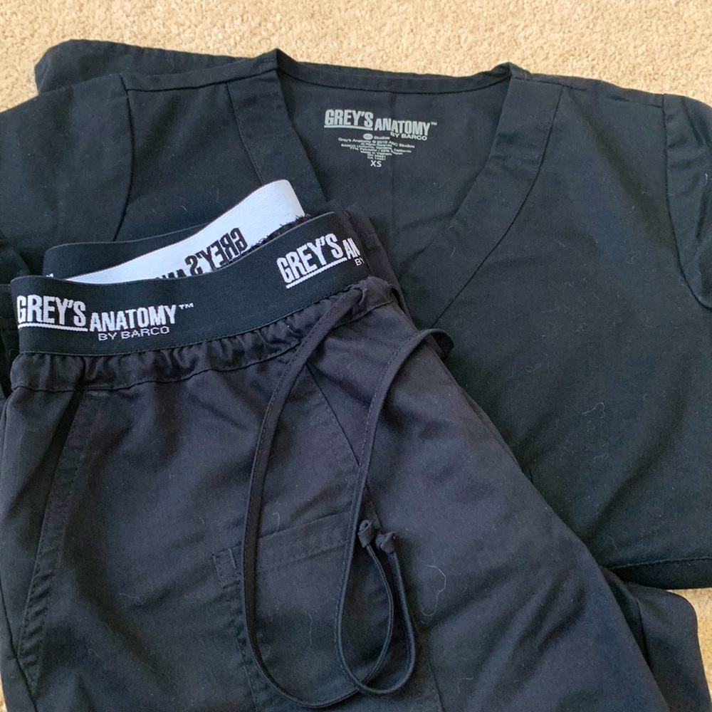 GREY’S ANATOMY (ACTIVE) SCRUB SET